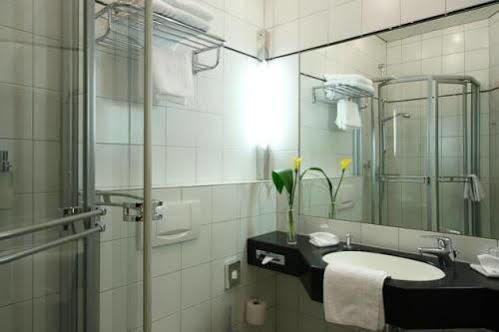 Petershof Hotel 3*